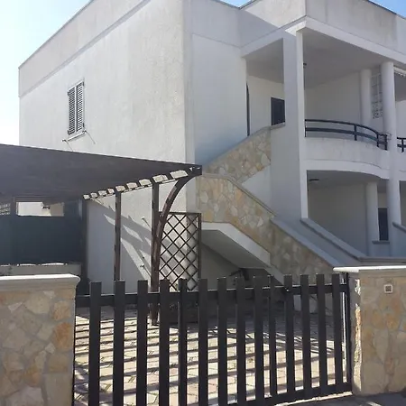 Villeta Laura In Baia Holiday home *